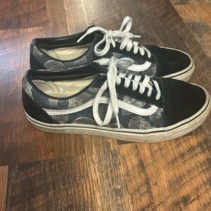 listing-status-banner